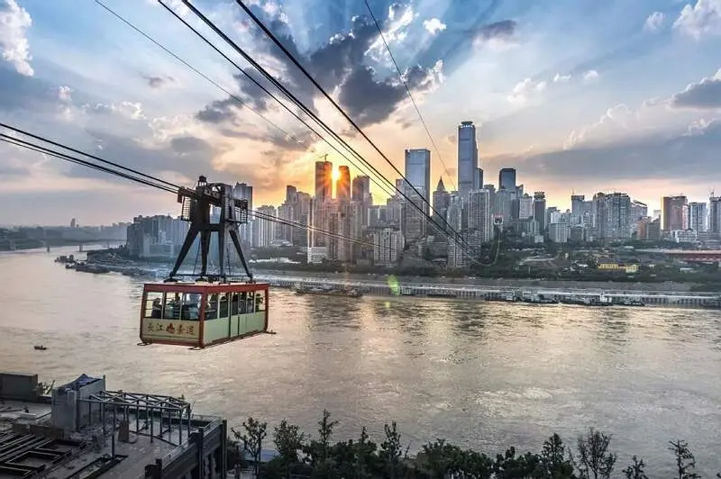 Chongqing cable car crossing the Yangtze River