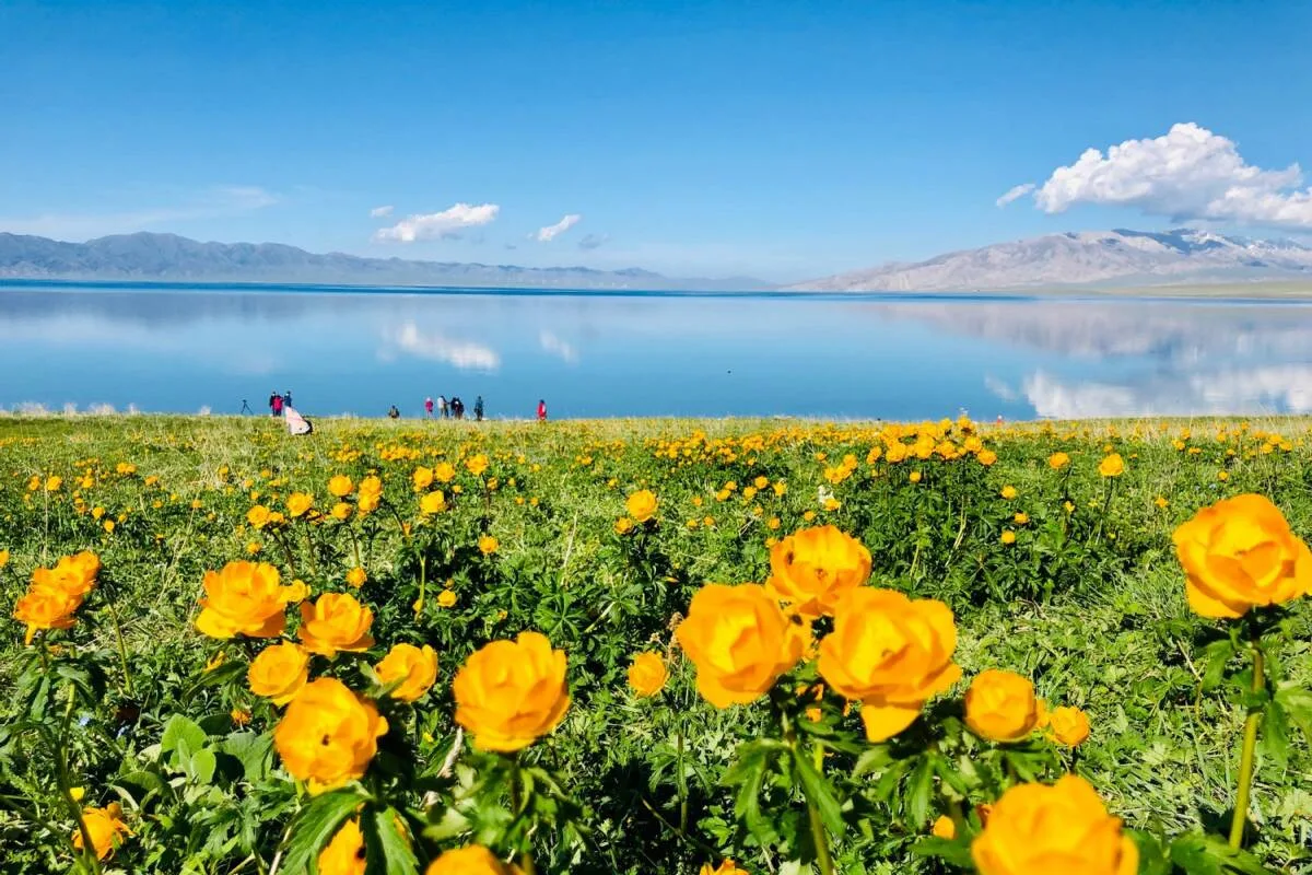 Turquoise Sayram Lake nestled in the Tianshan Mountains, Ili Xinjiang